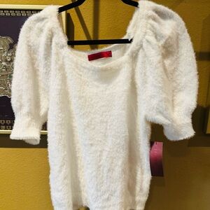 Scarlett Women's Soft Off White Sweater